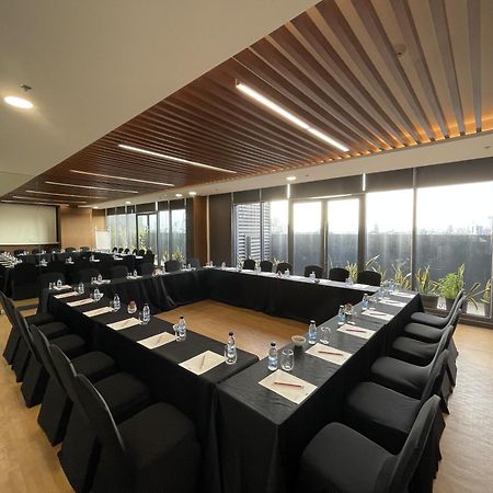 Summit Hotel Greenhills Quezon City Exterior photo