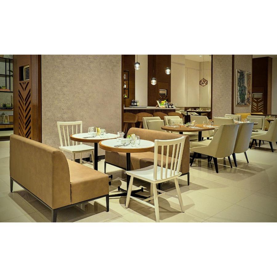 Summit Hotel Greenhills Quezon City Exterior photo