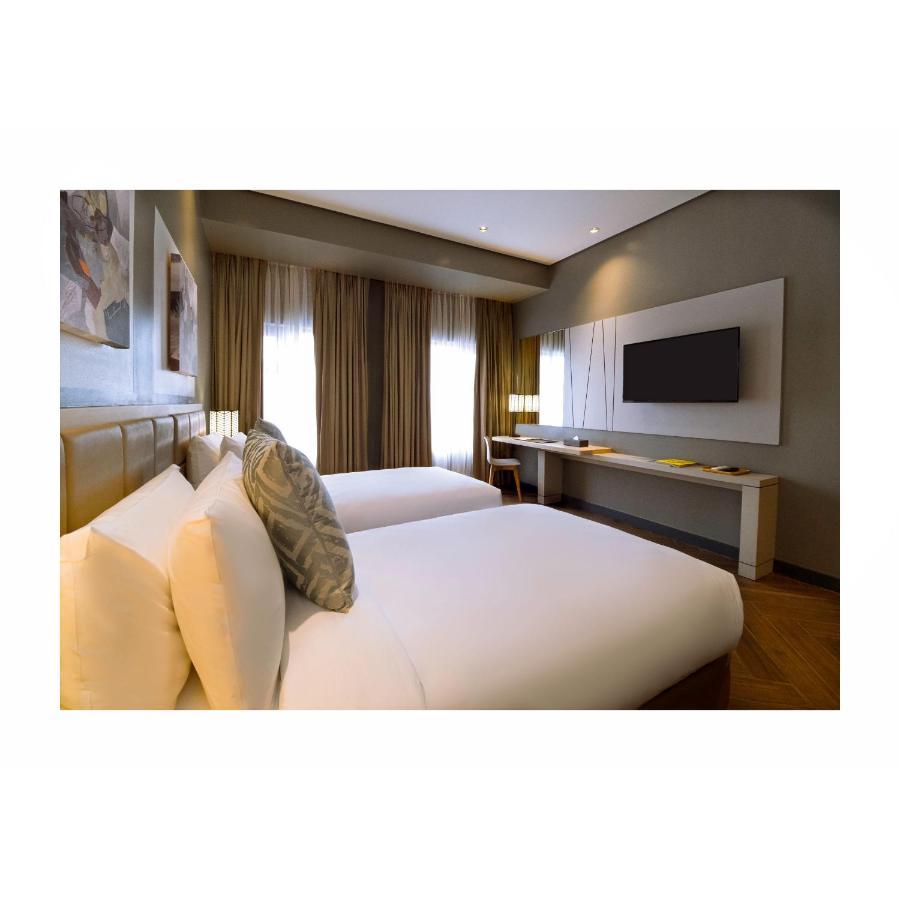 Summit Hotel Greenhills Quezon City Exterior photo