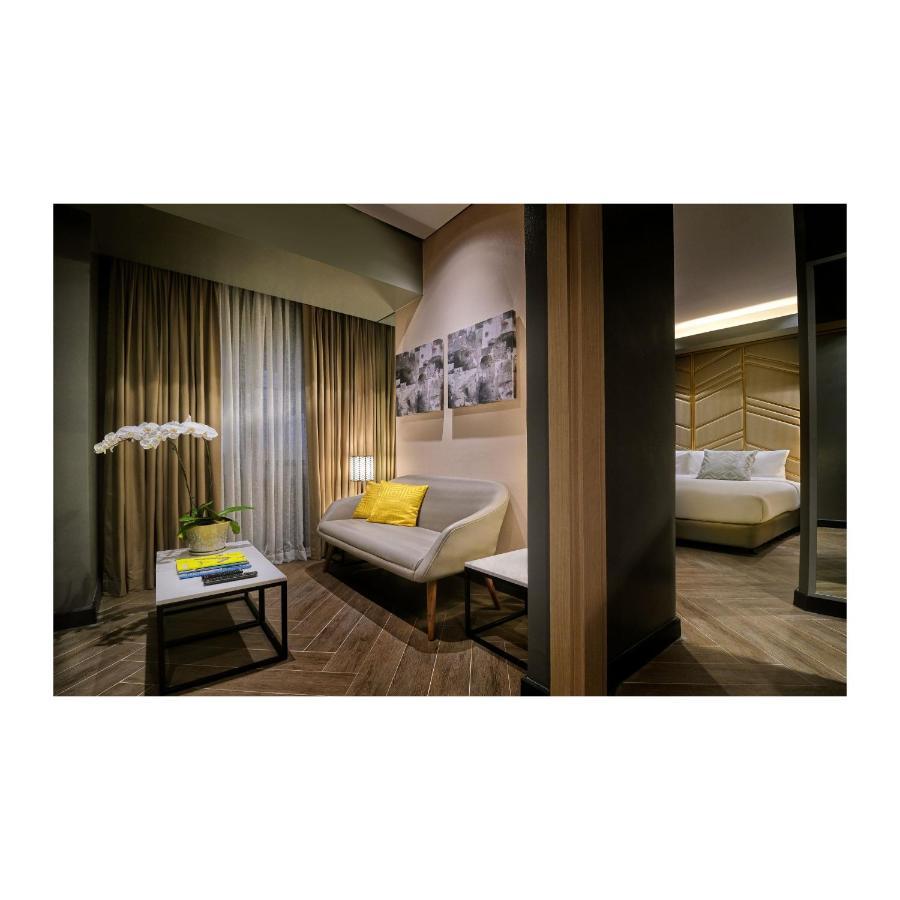 Summit Hotel Greenhills Quezon City Exterior photo